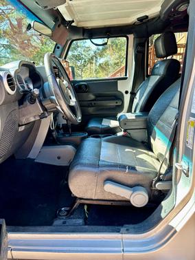 Silver 2008 Jeep Wrangler Unlimited Sahara