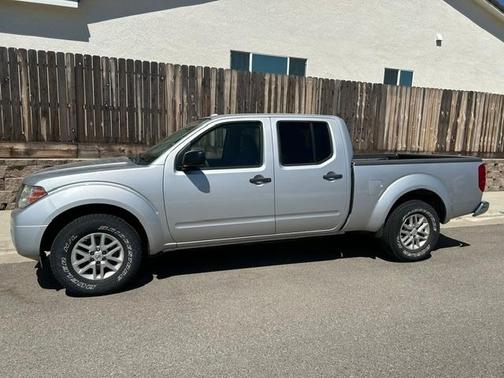 Silver 2014 Nissan Frontier SV
