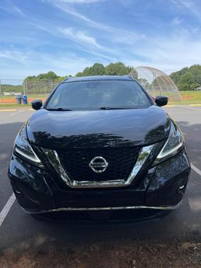 Black 2021 Nissan Murano SV