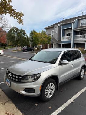 Gray 2013 Volkswagen Tiguan S