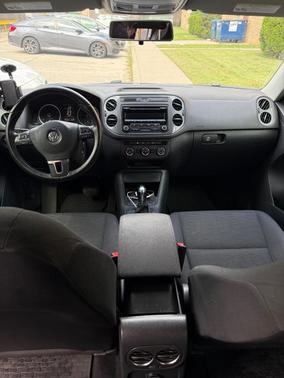 Gray 2013 Volkswagen Tiguan S