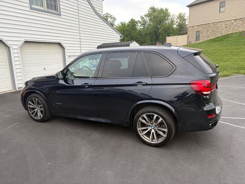 Blue 2015 BMW X5 xDrive50i