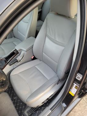 Black 2011 BMW 328 i