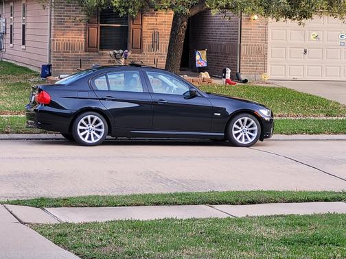 Black 2011 BMW 328 i