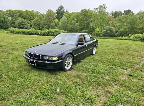2001 BMW 740 i