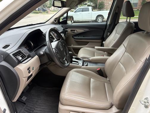 White 2016 Honda Pilot EX-L