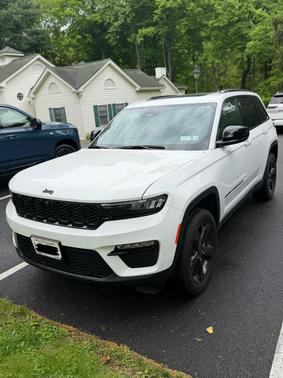 White 2024 Jeep Grand Cherokee Limited