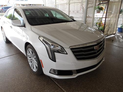White 2019 Cadillac XTS Luxury