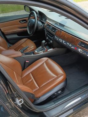 Black 2011 BMW 328 i