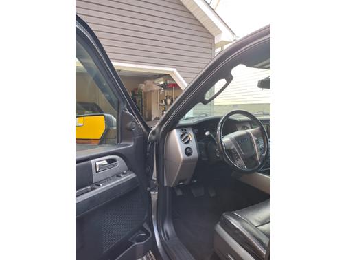 Gray 2016 Ford Expedition EL Limited