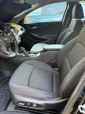 Black 2021 Chevrolet Malibu RS