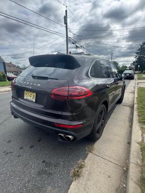 Purple 2015 Porsche Cayenne Cayenne S