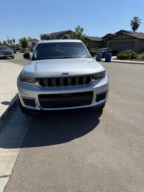 Silver 2021 Jeep Grand Cherokee L Limited