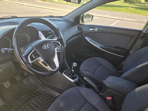 2014 Hyundai Accent SE