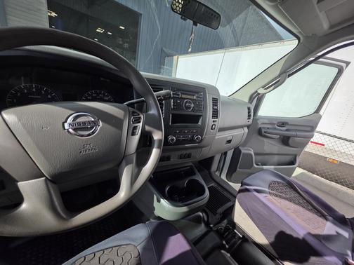 2014 Nissan NV Cargo NV1500 S V6