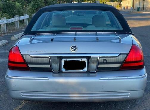 Silver 2006 Mercury Grand Marquis LS