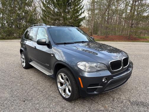 Gray 2013 BMW X5 xDrive35i Sport Activity