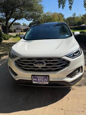 White 2020 Ford Edge Titanium