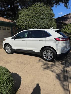 White 2020 Ford Edge Titanium