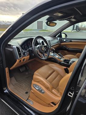 2016 Porsche Cayenne Cayenne Turbo S