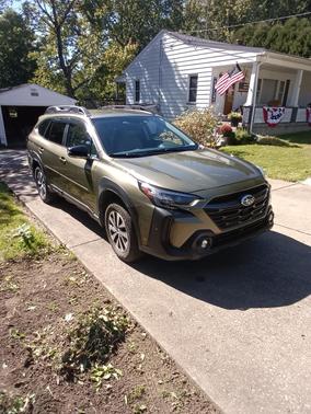 Green 2025 Subaru Outback Premium