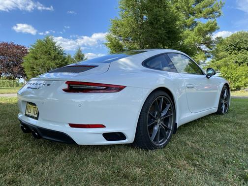 White 2018 Porsche 911 911 Carrera T