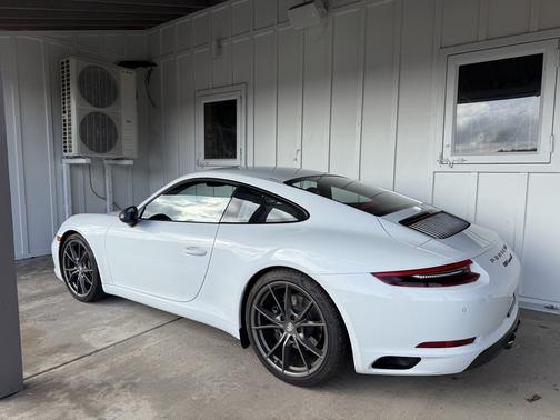White 2018 Porsche 911 911 Carrera T