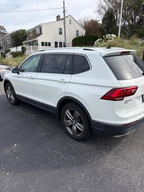 White 2021 Volkswagen Tiguan 2.0T SE