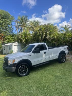 White 2010 Ford F-150 XL