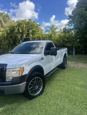 White 2010 Ford F-150 XL