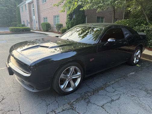 2015 Dodge Challenger SXT
