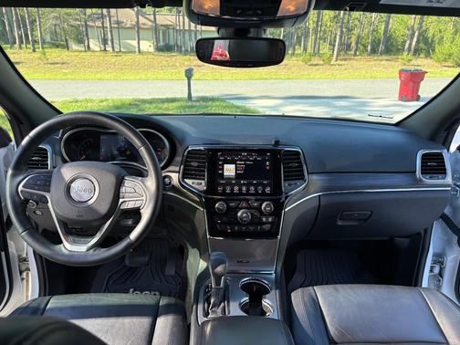 White 2019 Jeep Grand Cherokee Limited