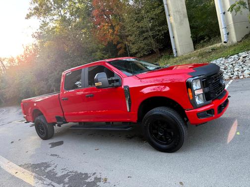 Red 2024 Ford F-250 XLT