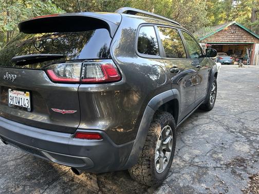 2020 Jeep Cherokee Trailhawk