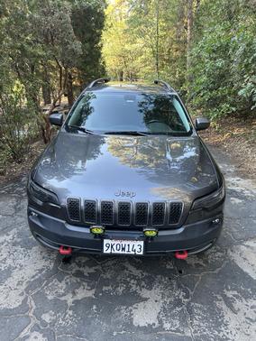 2020 Jeep Cherokee Trailhawk