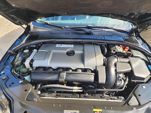 Black 2008 Volvo XC70 3.2