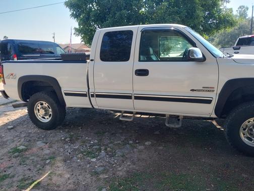 2002 Chevrolet Silverado 2500 LT H/D Extended Cab