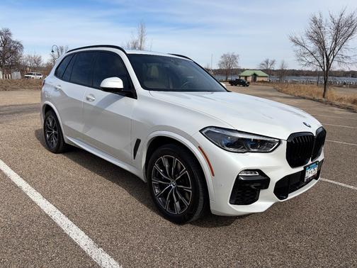 White 2019 BMW X5 xDrive50i