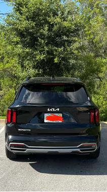 Black 2023 Kia Sorento S