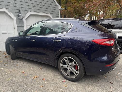 2017 Maserati Levante Base