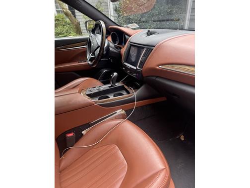 2017 Maserati Levante Base