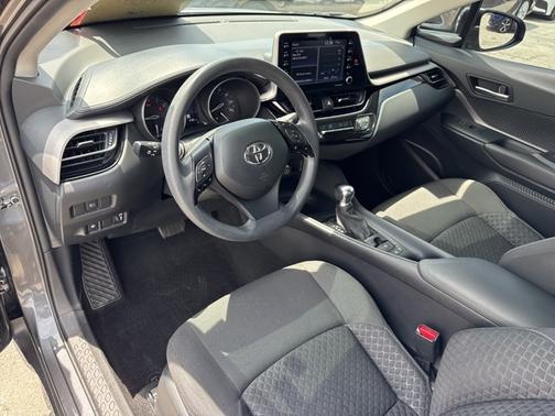 2021 Toyota C-HR LE