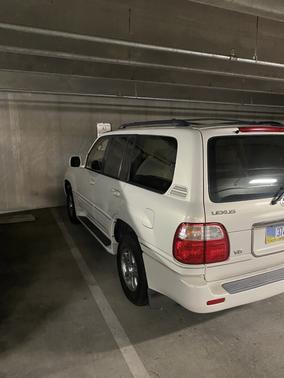 2002 Lexus LX 470 Base