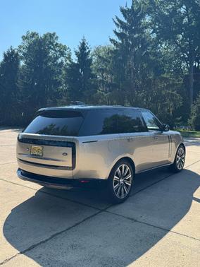 Gold 2023 Land Rover Range Rover P400 SE SWB