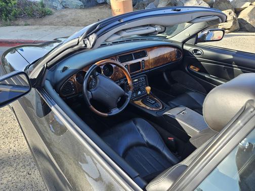 2001 Jaguar XK8 Base
