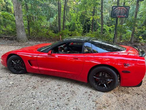 Red 2002 Chevrolet Corvette Base