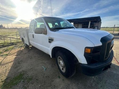White 2008 Ford F-250 XL SuperCab Super Duty