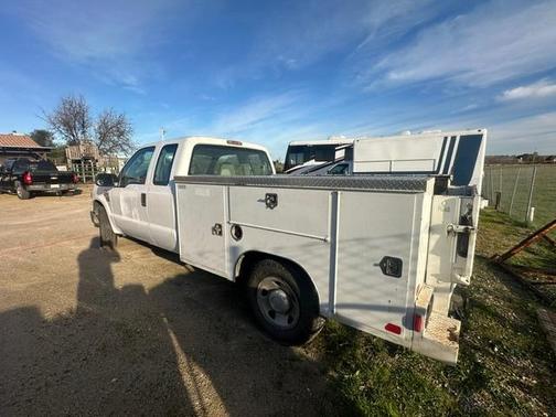 White 2008 Ford F-250 XL SuperCab Super Duty