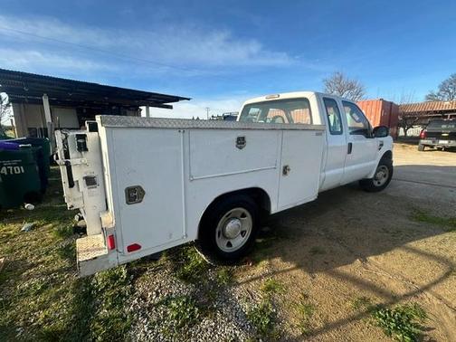 White 2008 Ford F-250 XL SuperCab Super Duty