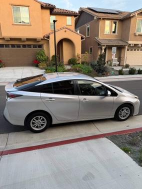 2016 Toyota Prius Four Touring